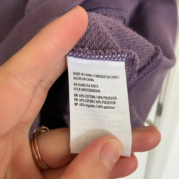 EUC | American Eagle women’s simple solid colored crewneck — medium - Picture 4 of 6